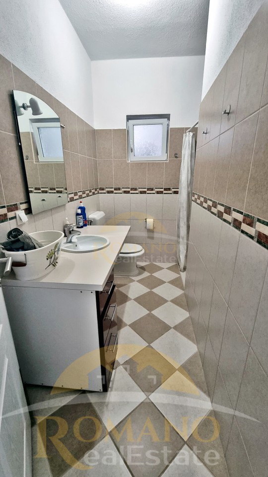 Hiša za prodajo v Seget Vranjici – blizu Trogirja